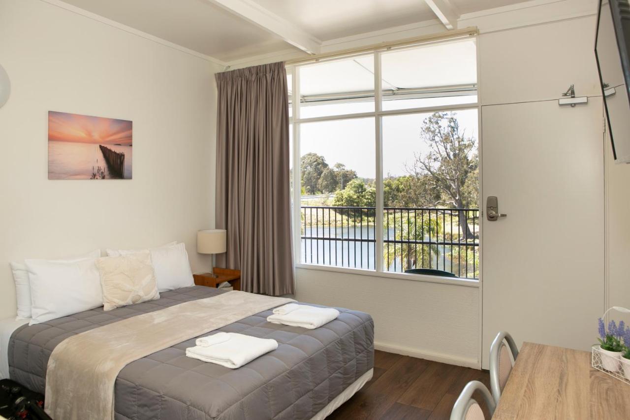 Rivers Apartments Motel Sale Gippsland Dış mekan fotoğraf