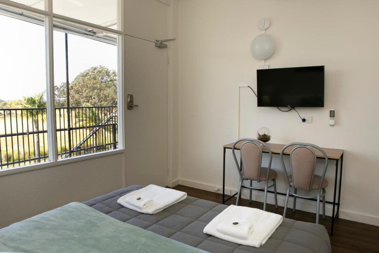 Rivers Apartments Motel Sale Gippsland Dış mekan fotoğraf